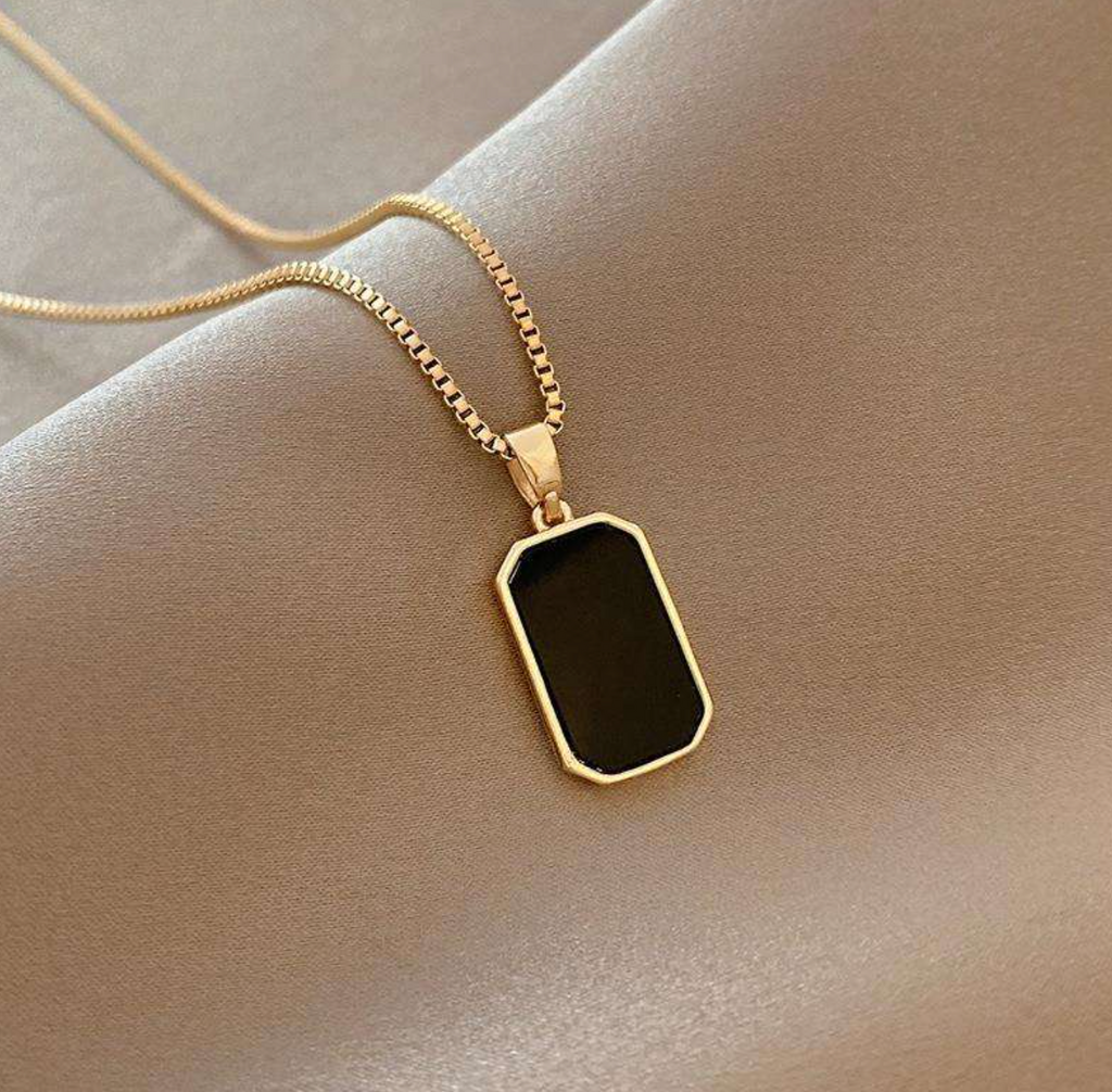 Aurelia Vintage Stainless Steel Light-Luxury Jewelry