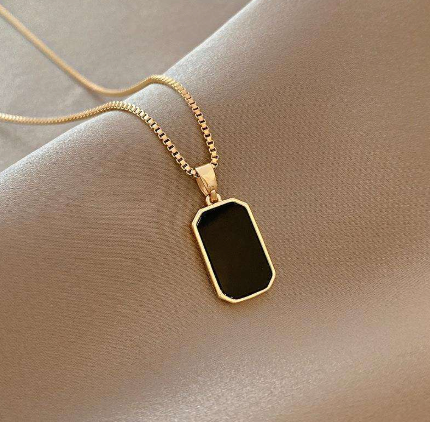 Aurelia Vintage Stainless Steel Light-Luxury Jewelry