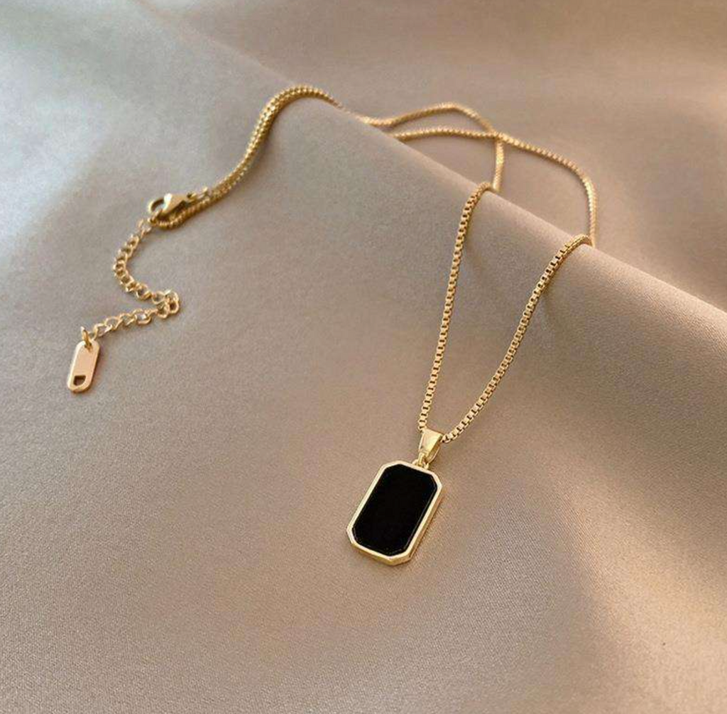 Aurelia Vintage Stainless Steel Light-Luxury Jewelry