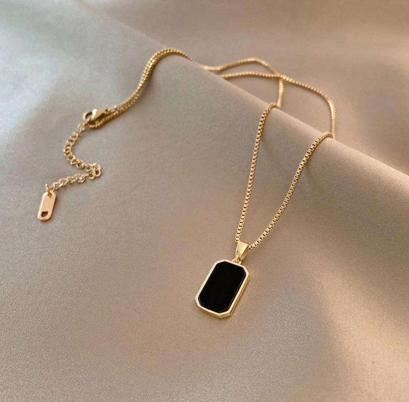 Aurelia Vintage Stainless Steel Light-Luxury Jewelry