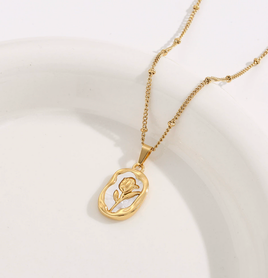 Velaire Minimalist Retro-Inspired Statement Necklace